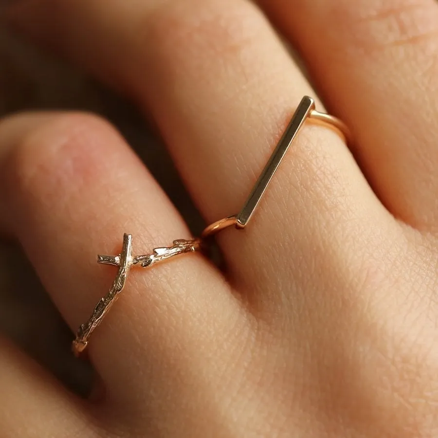 14k Gold Cross Line Ring