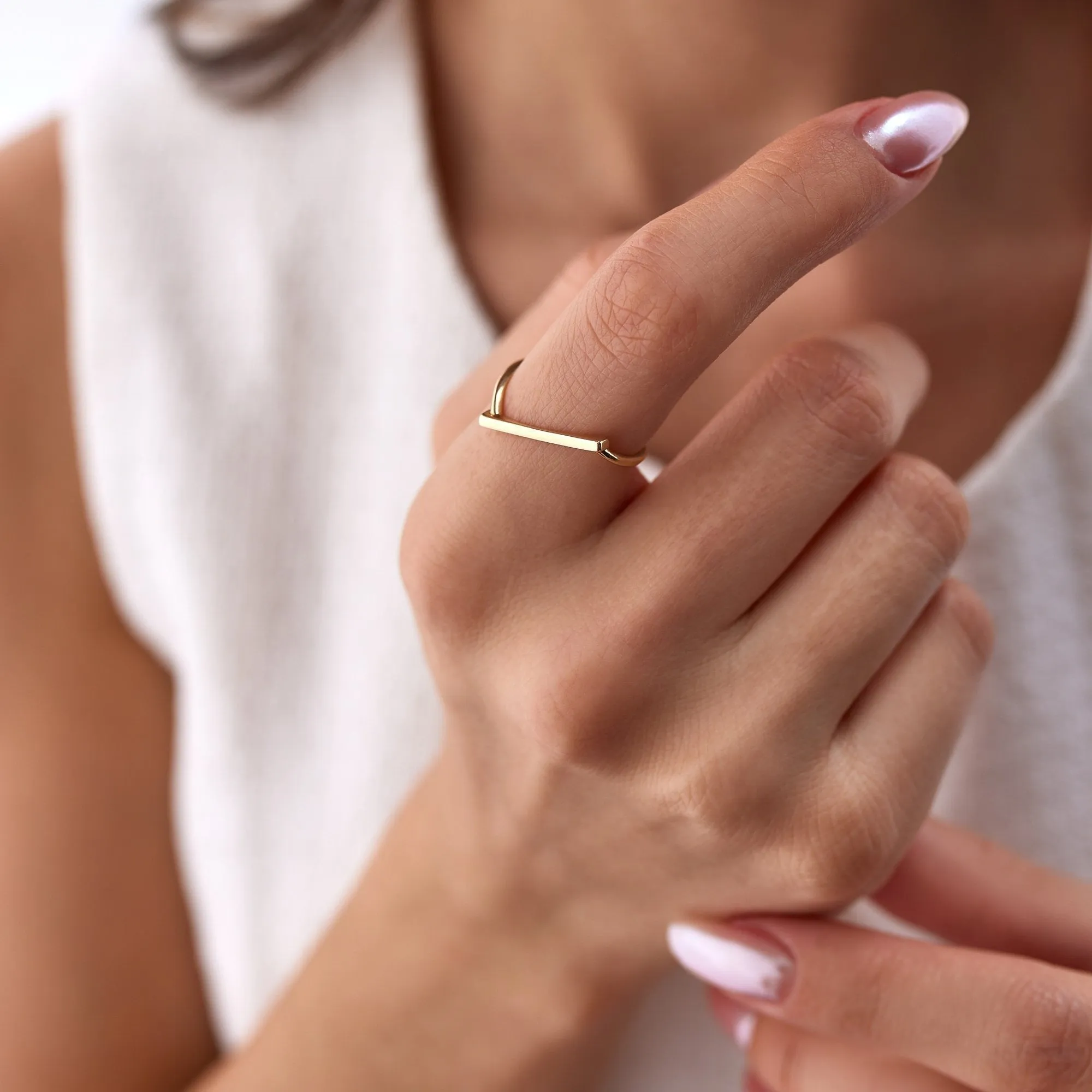 14k Gold Cross Line Ring