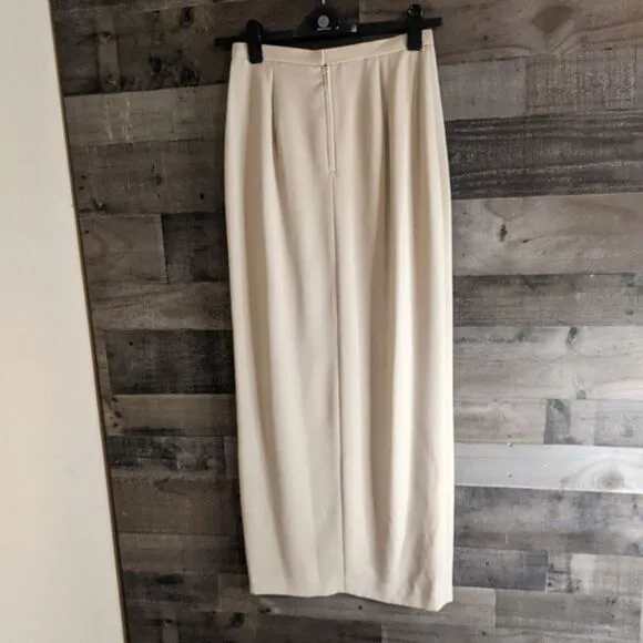 Adrianna Papell sill skirt 8