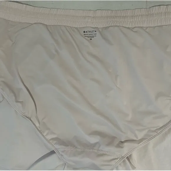 Athleta  NWT Printed Hustle 3” Short size 3X Ivory elastic waist
