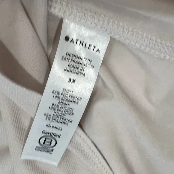 Athleta  NWT Printed Hustle 3” Short size 3X Ivory elastic waist