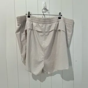 Athleta  NWT Printed Hustle 3” Short size 3X Ivory elastic waist