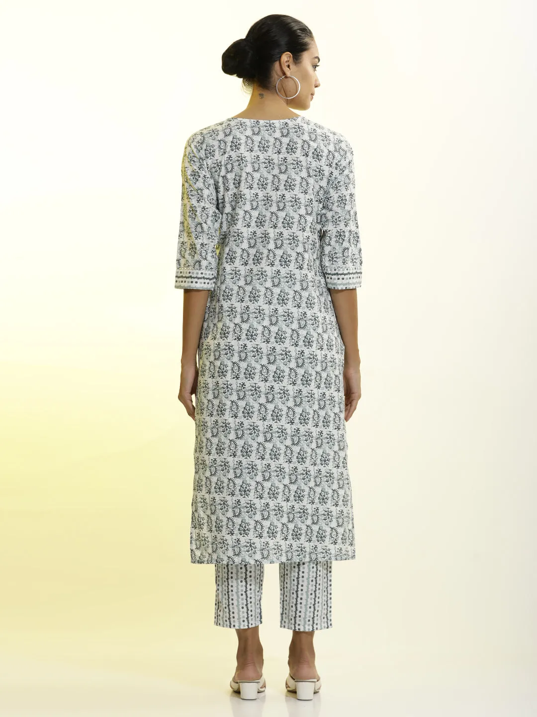 Blue Ethnic Motif Printed Cotton Blend Kurta Set