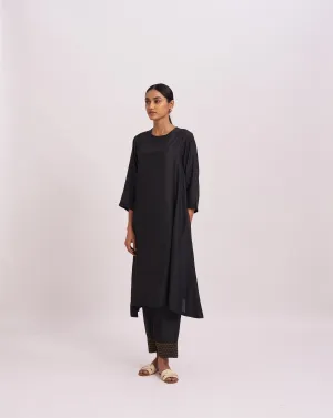 Dot   I   Pocket Style Reef Kurta Set Cotton Silk Fabric is used in Kurta set Black  SS24-PS- Black
