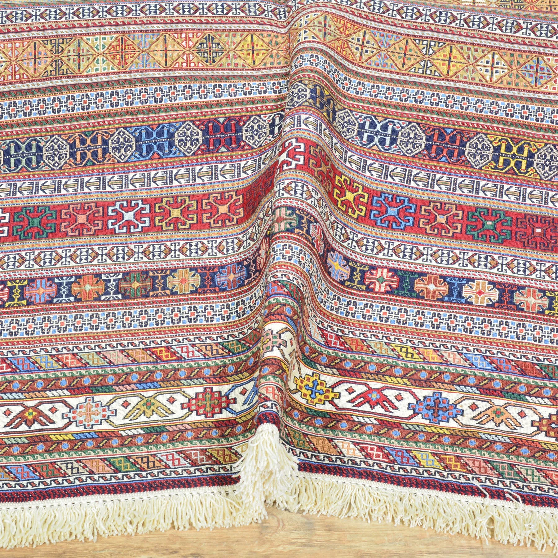 Fine Soumack Weave Tribal Design Handmade Wool Rug (Size 4.11 X 6.9) Cwral-9987
