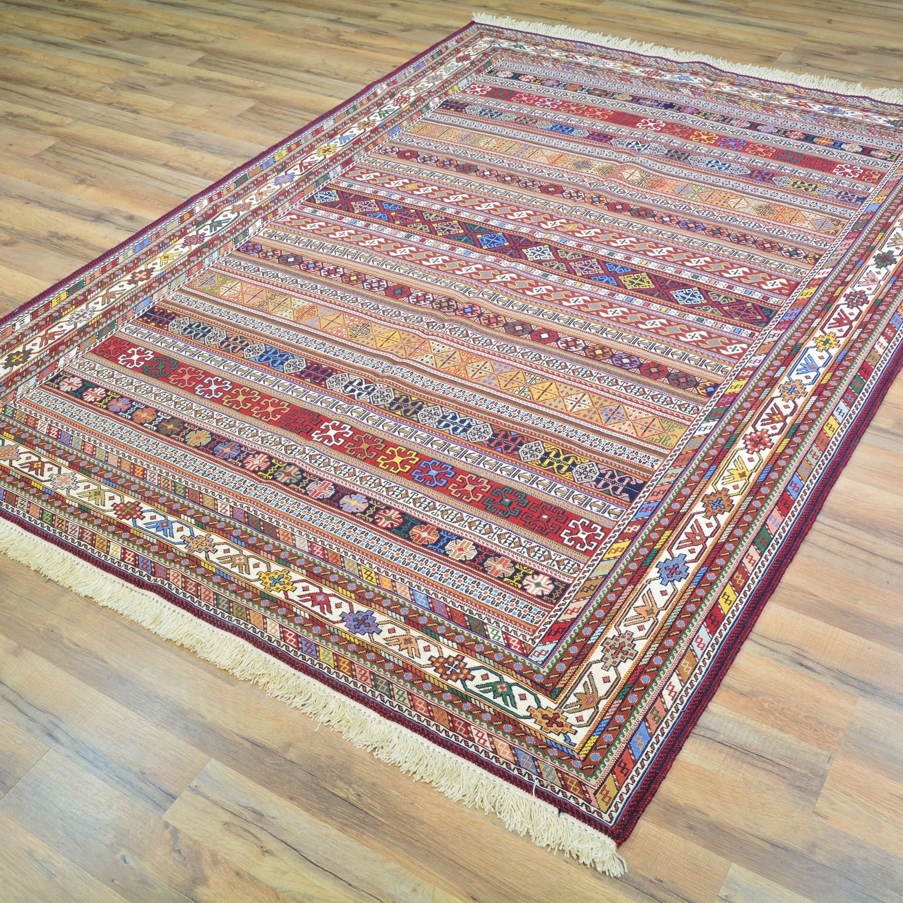 Fine Soumack Weave Tribal Design Handmade Wool Rug (Size 4.11 X 6.9) Cwral-9987