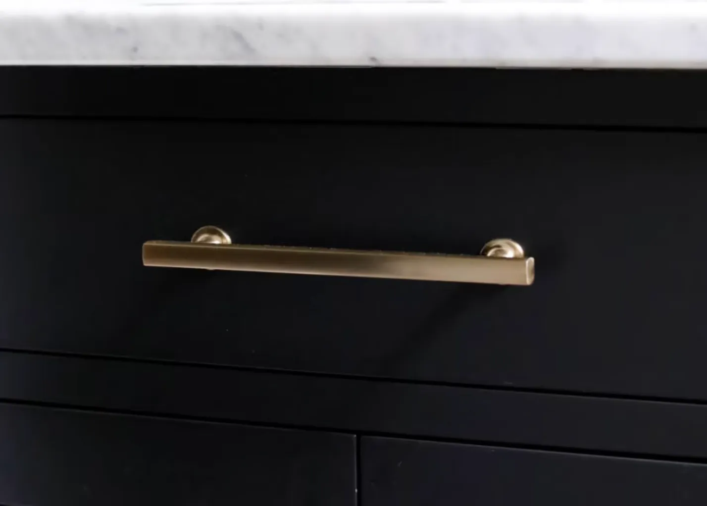 Freestone Pull Cabinet 8" C-C