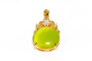 Gold Pendant With Line Green Stone