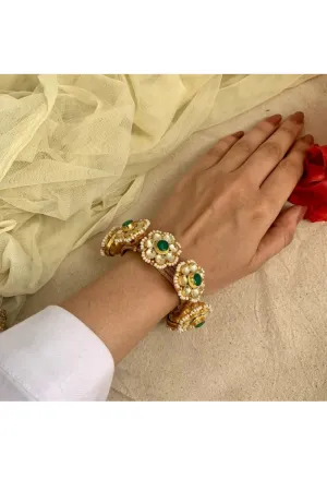 Gold Plated Green Paachi Kundan Pochi