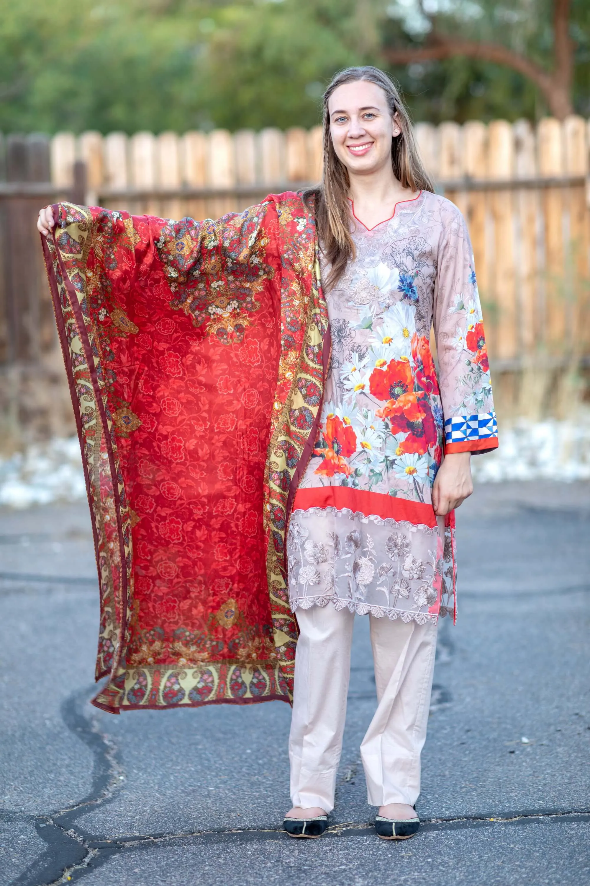 Honey Waqar Summer Lawn Suit
