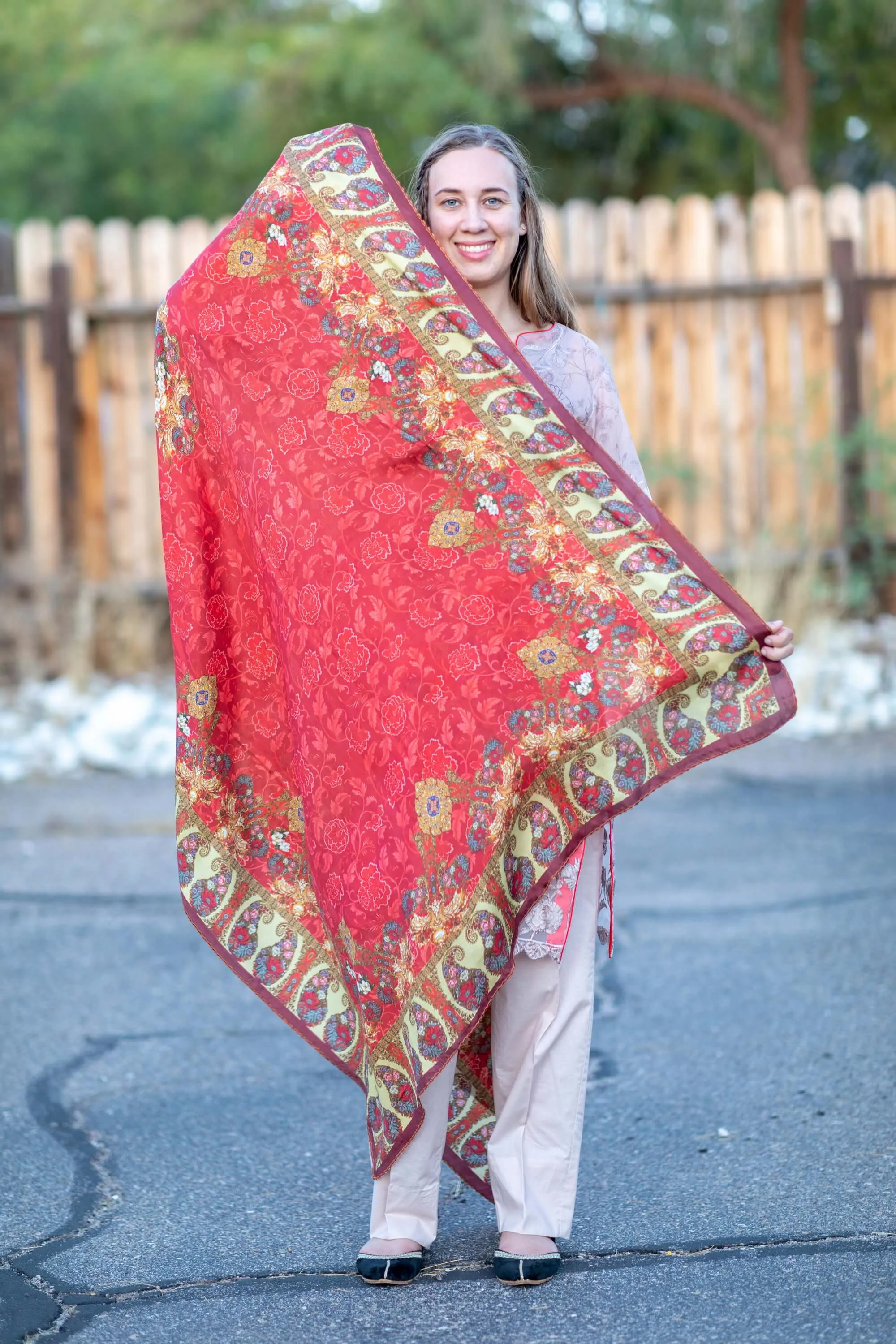 Honey Waqar Summer Lawn Suit