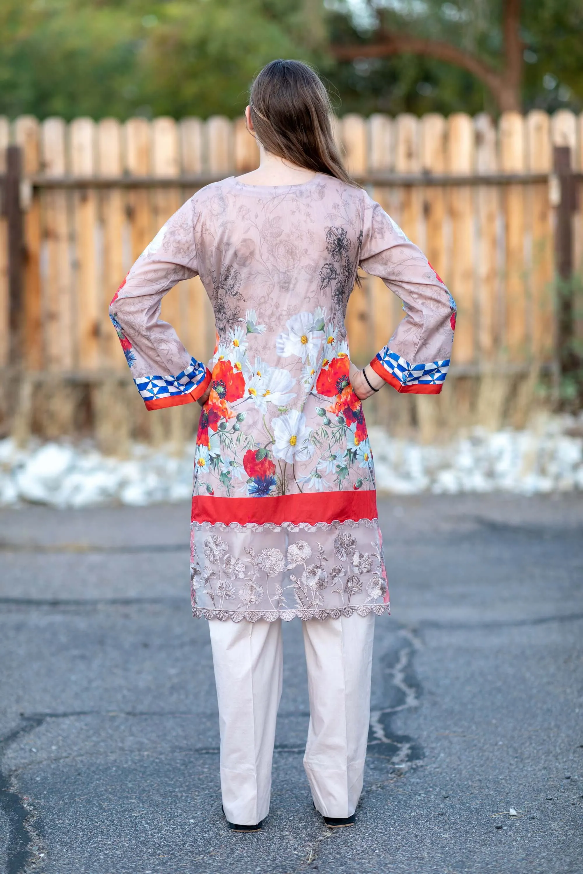 Honey Waqar Summer Lawn Suit