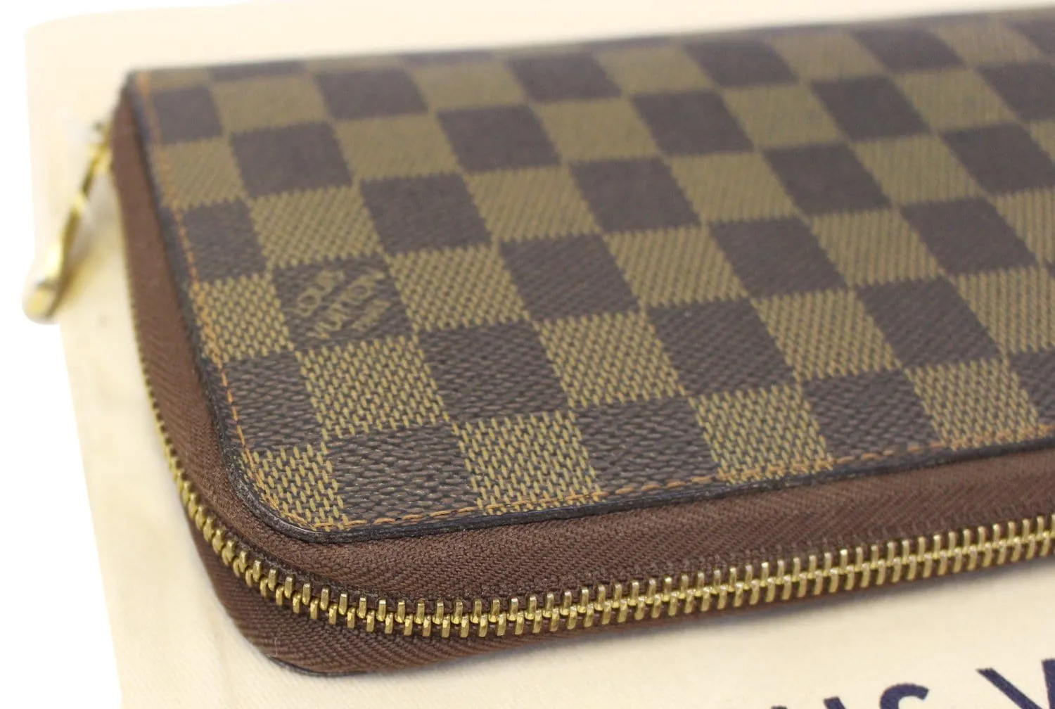 LOUIS VUITTON Damier Ebene Brown Zippy Wallet