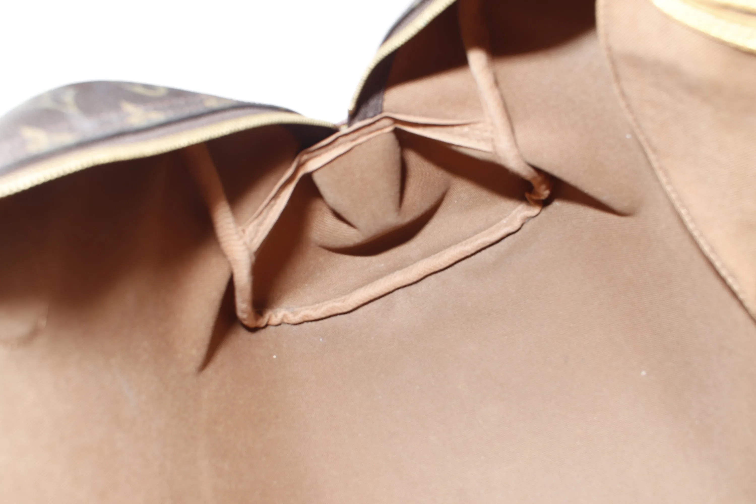 LOUIS VUITTON M95565 MONTORGUEI (AR3068) PM SIZE, MONOGRAM CANVAS, NO DUST COVER