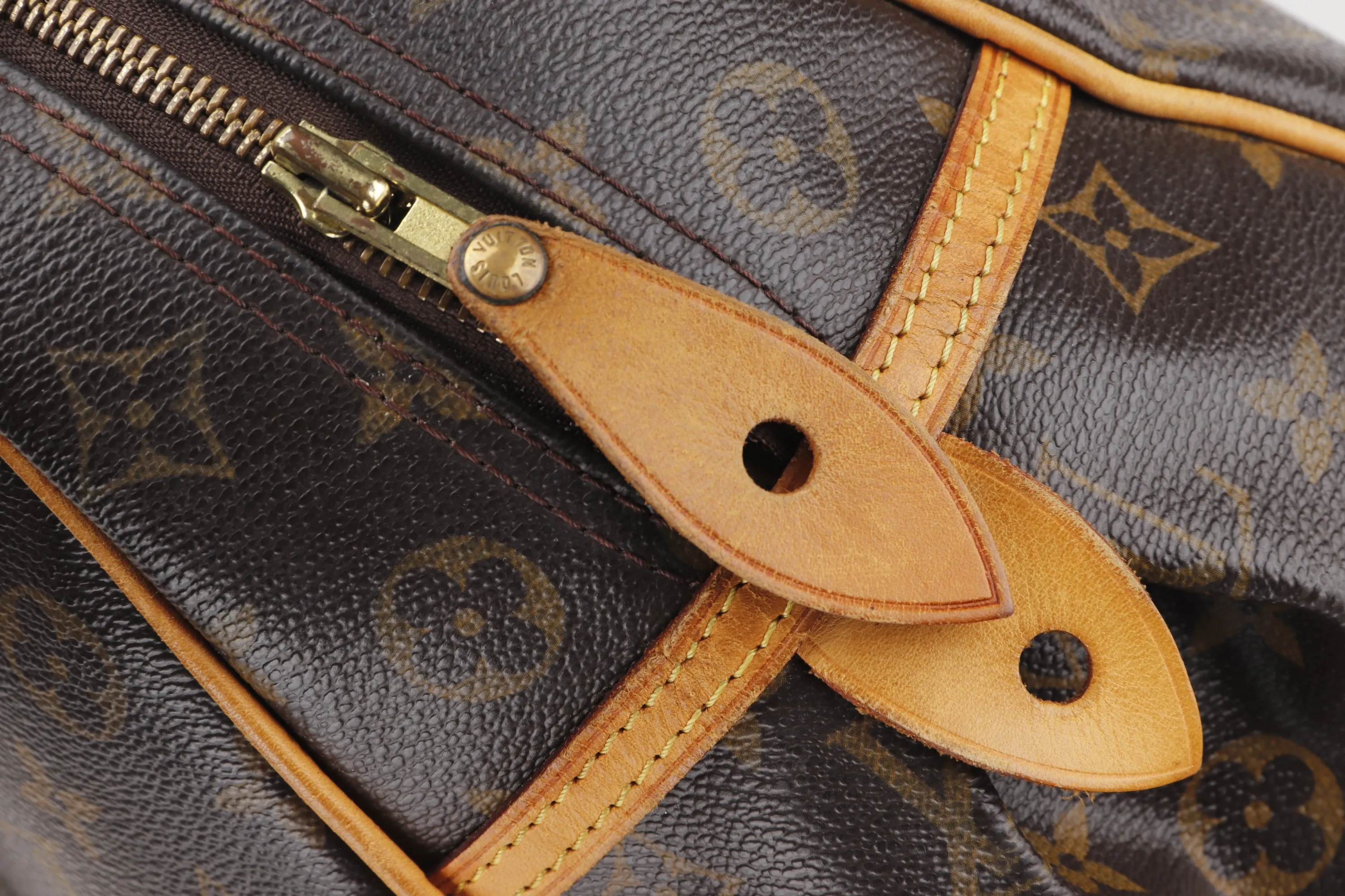 LOUIS VUITTON M95565 MONTORGUEI (AR3068) PM SIZE, MONOGRAM CANVAS, NO DUST COVER