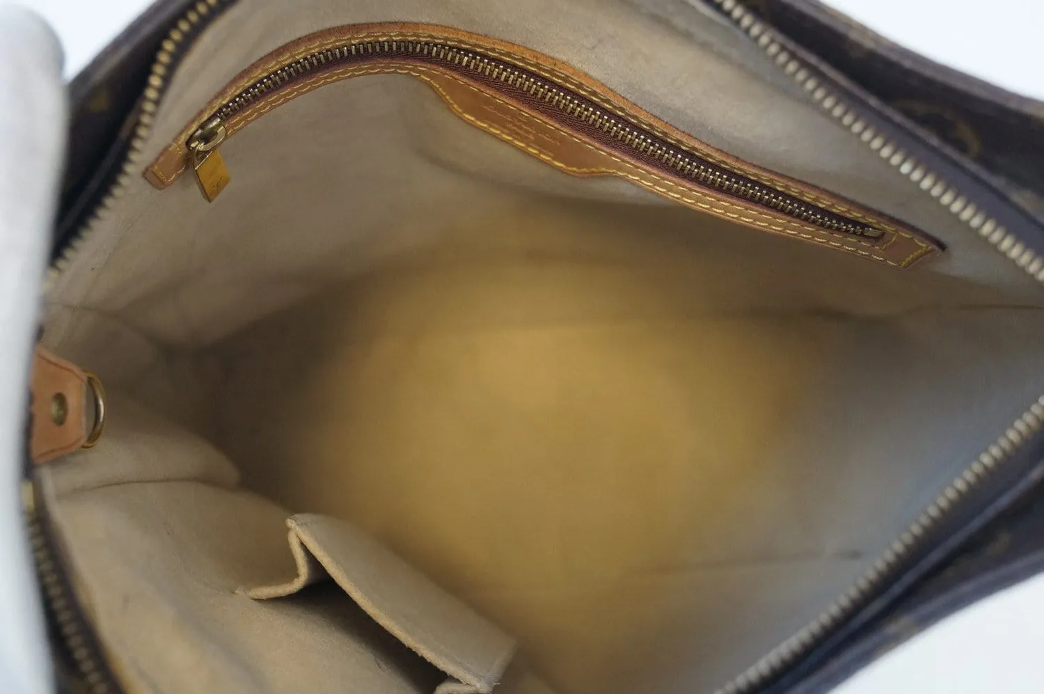 LOUIS VUITTON Monogram Canvas Looping GM Shoulder Bag