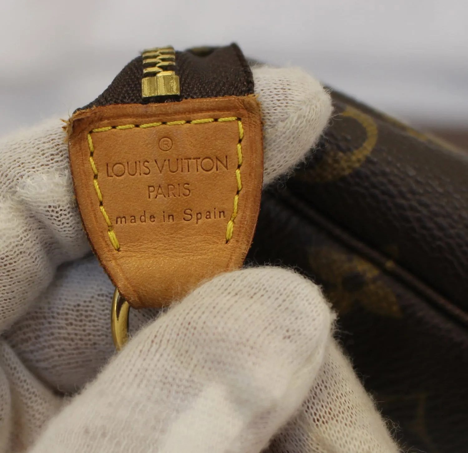 LOUIS VUITTON Monogram Canvas Pochette Accessoires Pouch