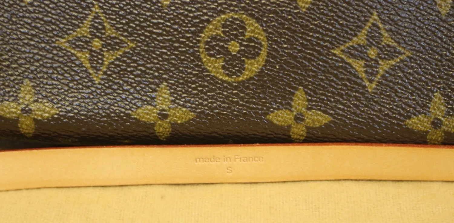 LOUIS VUITTON Monogram Canvas Pochette Florentine Bag