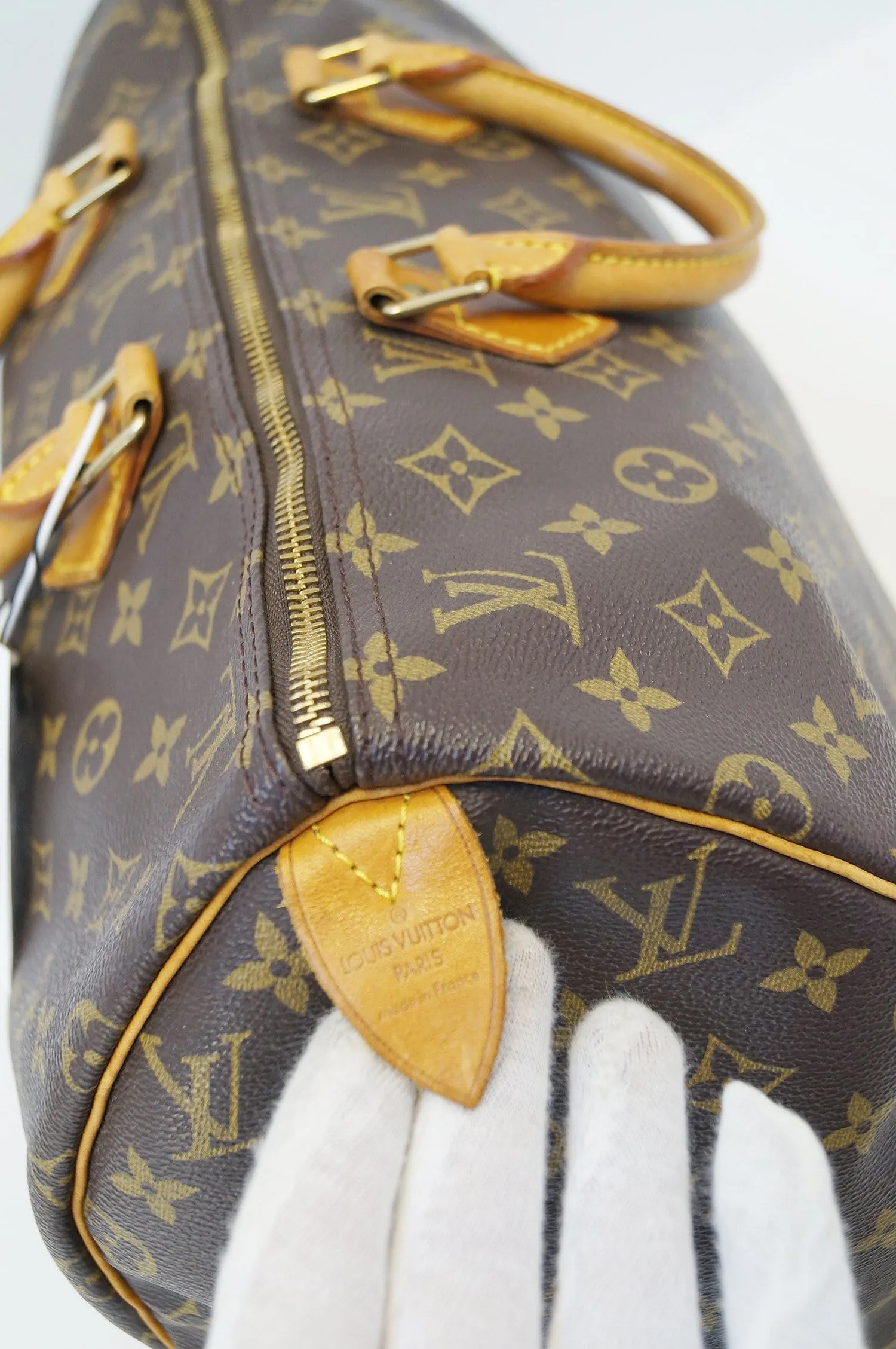 LOUIS VUITTON Monogram Canvas Speedy 40 Handbag