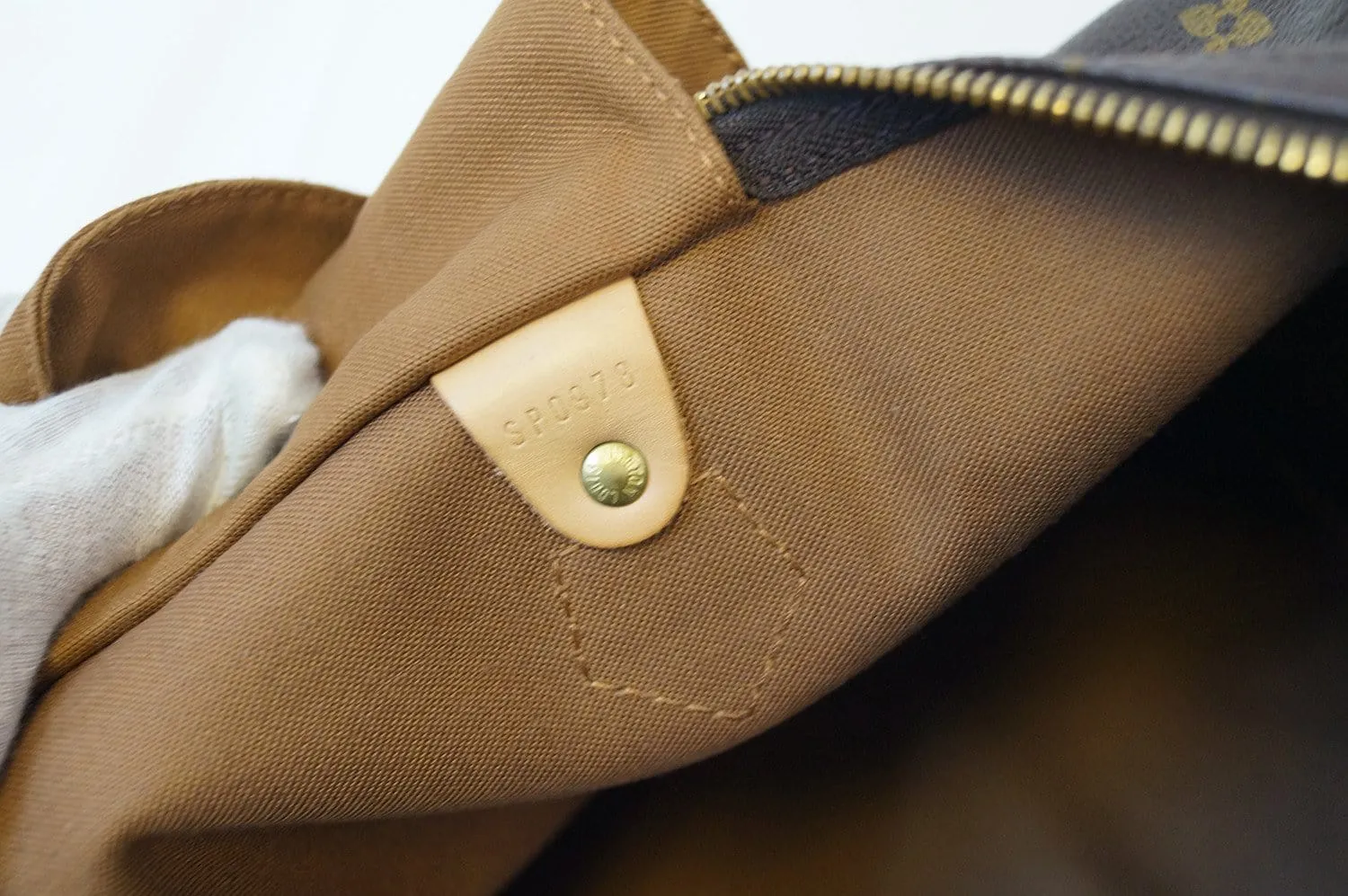 LOUIS VUITTON Monogram Canvas Speedy 40 Handbag