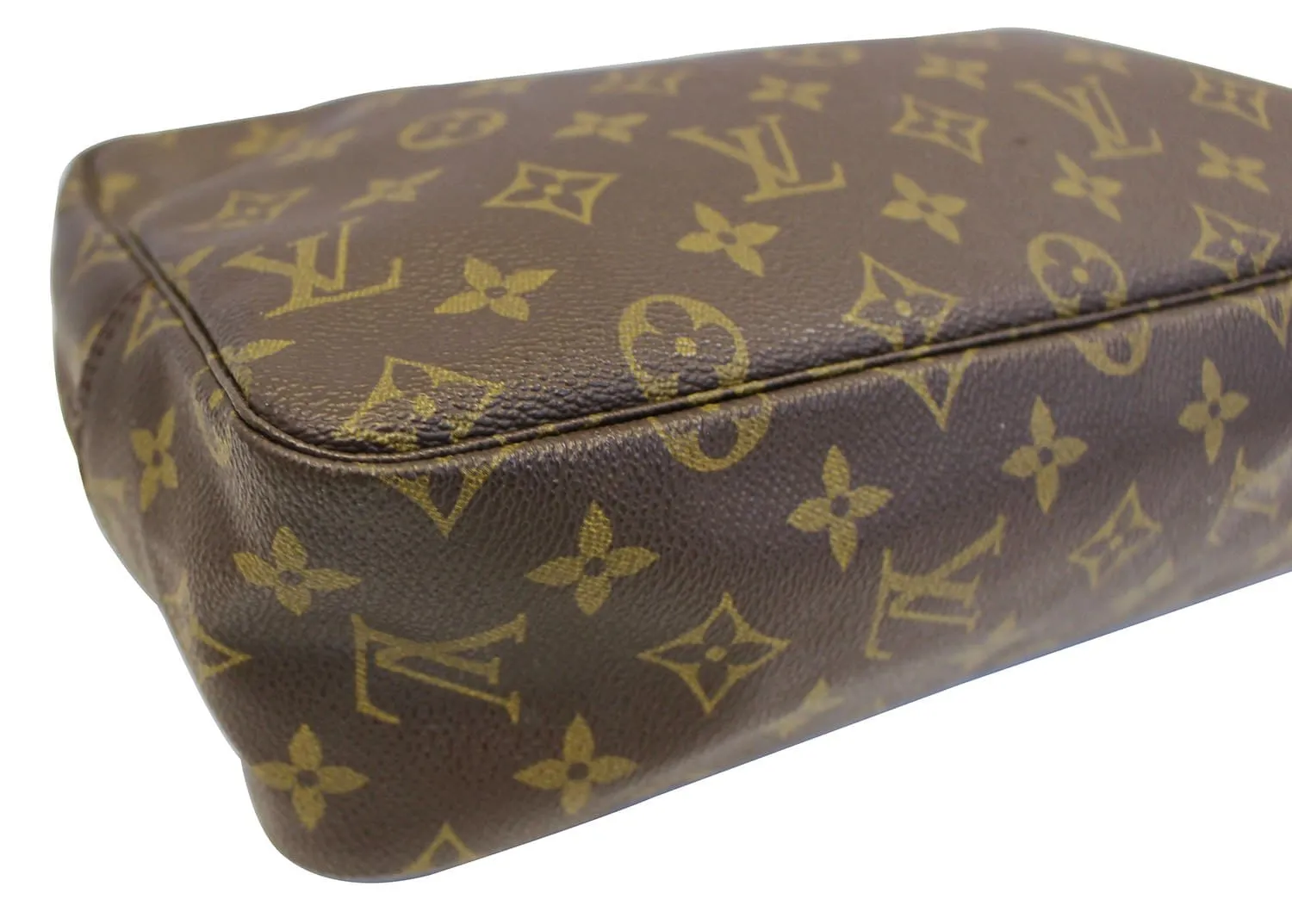 LOUIS VUITTON Monogram Canvas Trousse Toilette 28 Clutch