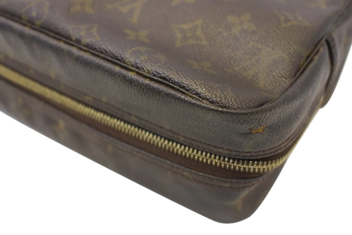 LOUIS VUITTON Monogram Canvas Trousse Toilette 28 Clutch