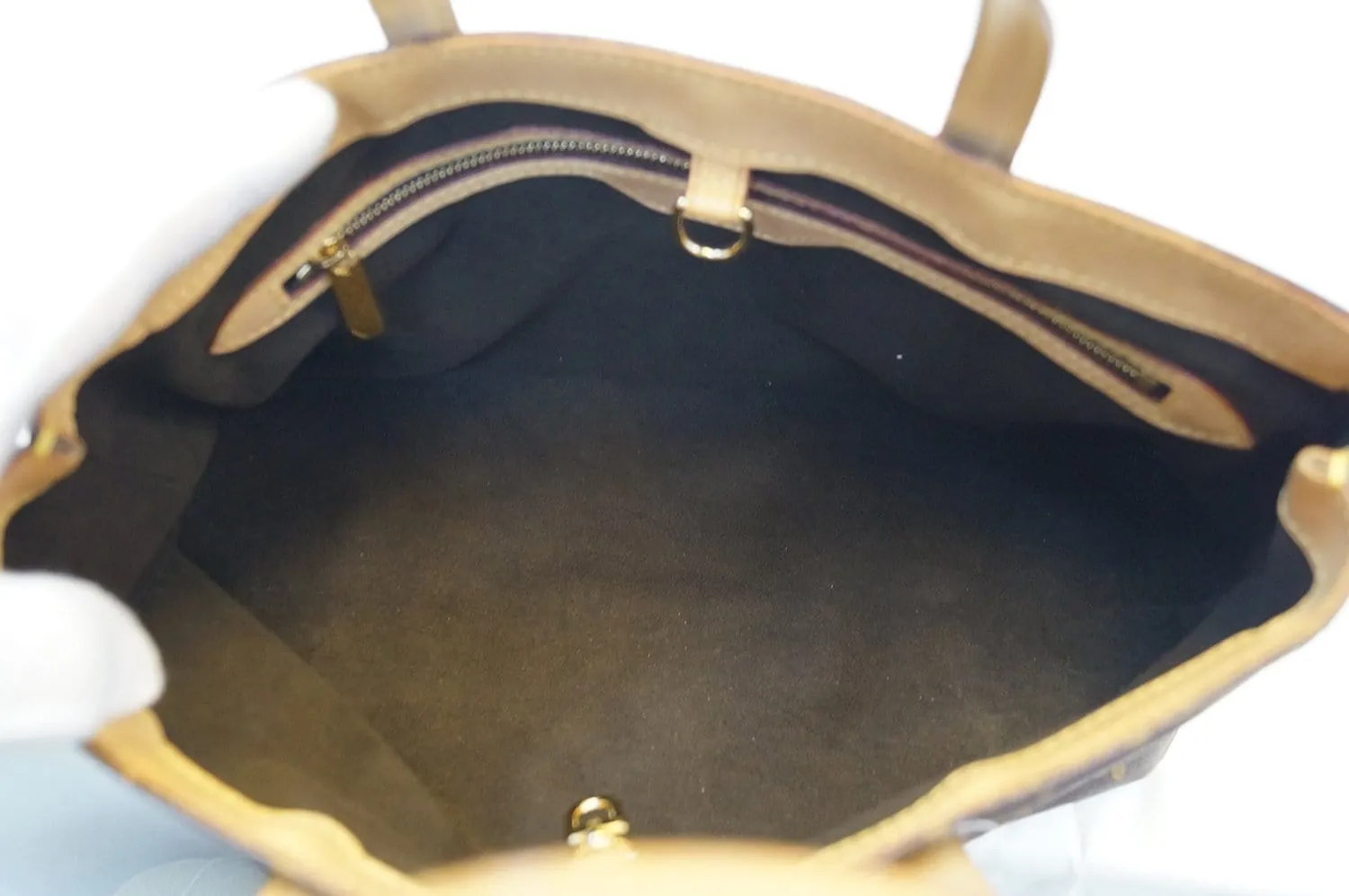 Louis Vuitton Monogram Canvas Wilshire PM Handbag