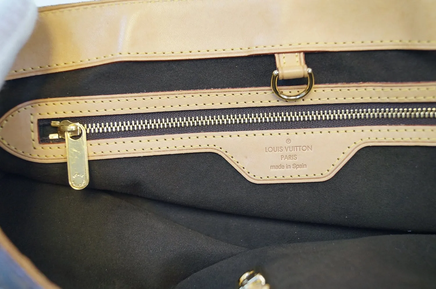 Louis Vuitton Monogram Canvas Wilshire PM Handbag