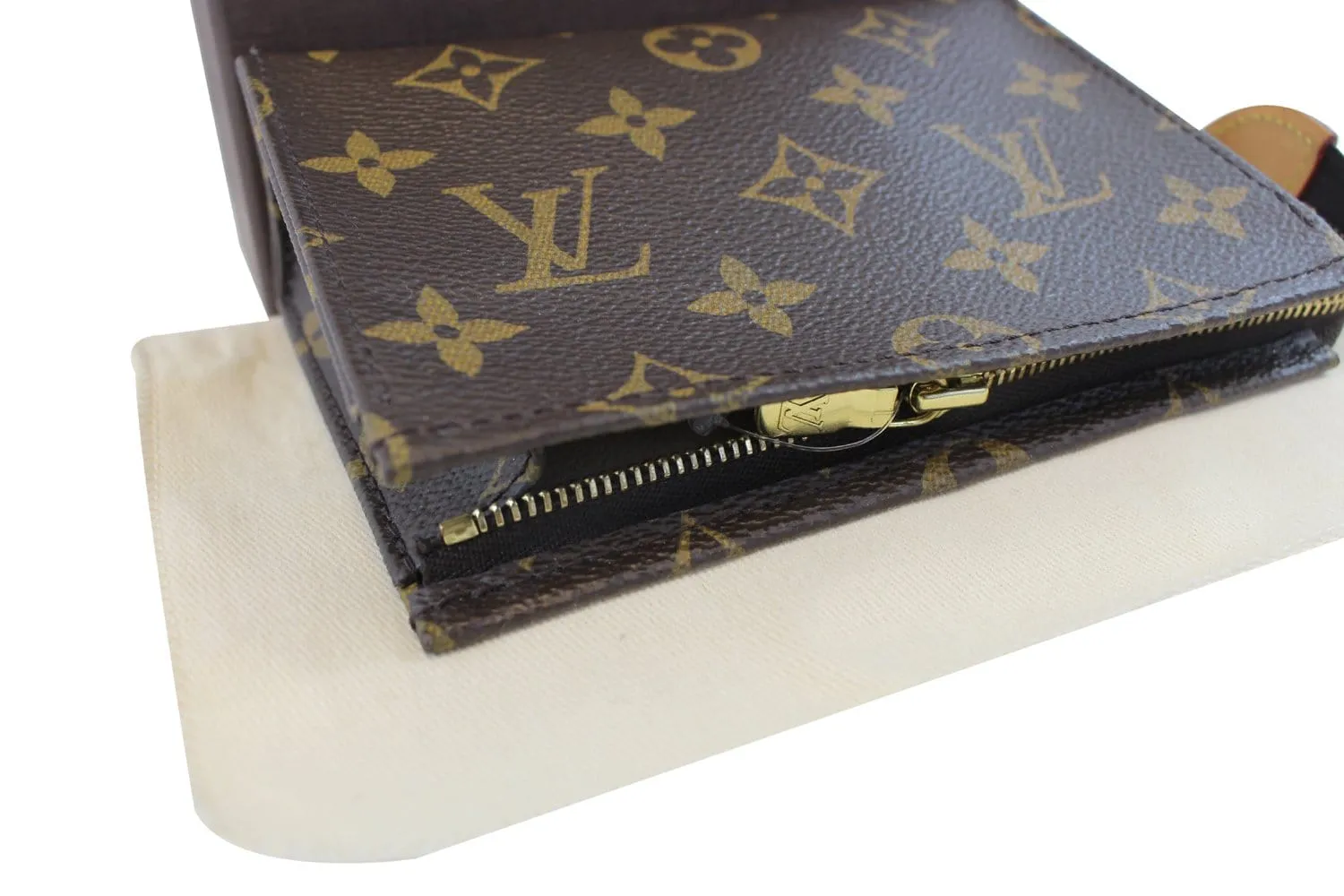 LOUIS VUITTON Monogram Poche Toilette 15 Cosmetic Case