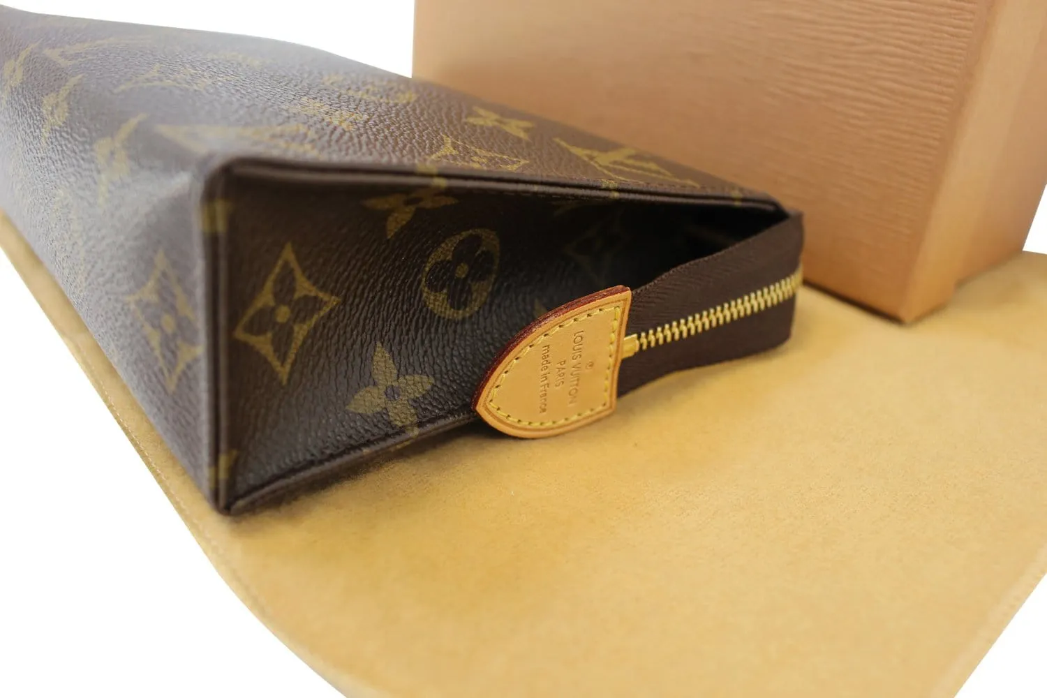 LOUIS VUITTON Monogram Poche Toilette 19 Cosmetics Pouch