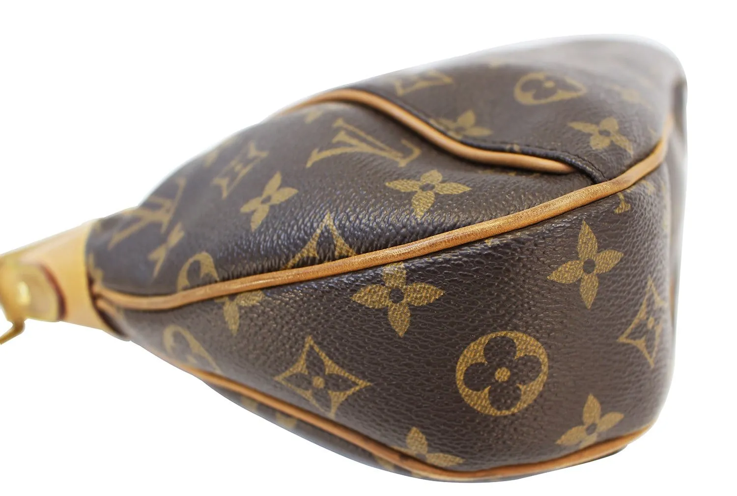 LOUIS VUITTON Monogram Thames GM Shoulder Bag