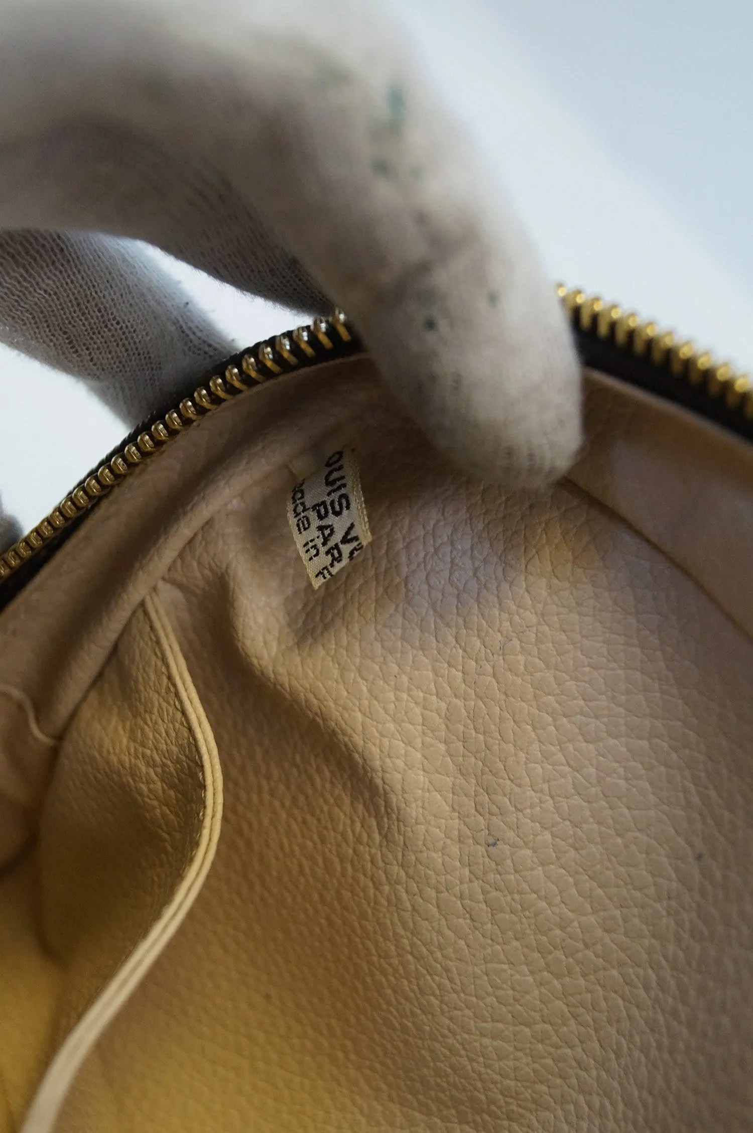 LOUIS VUITTON Monogram Trousse Toilette 23 Pouch
