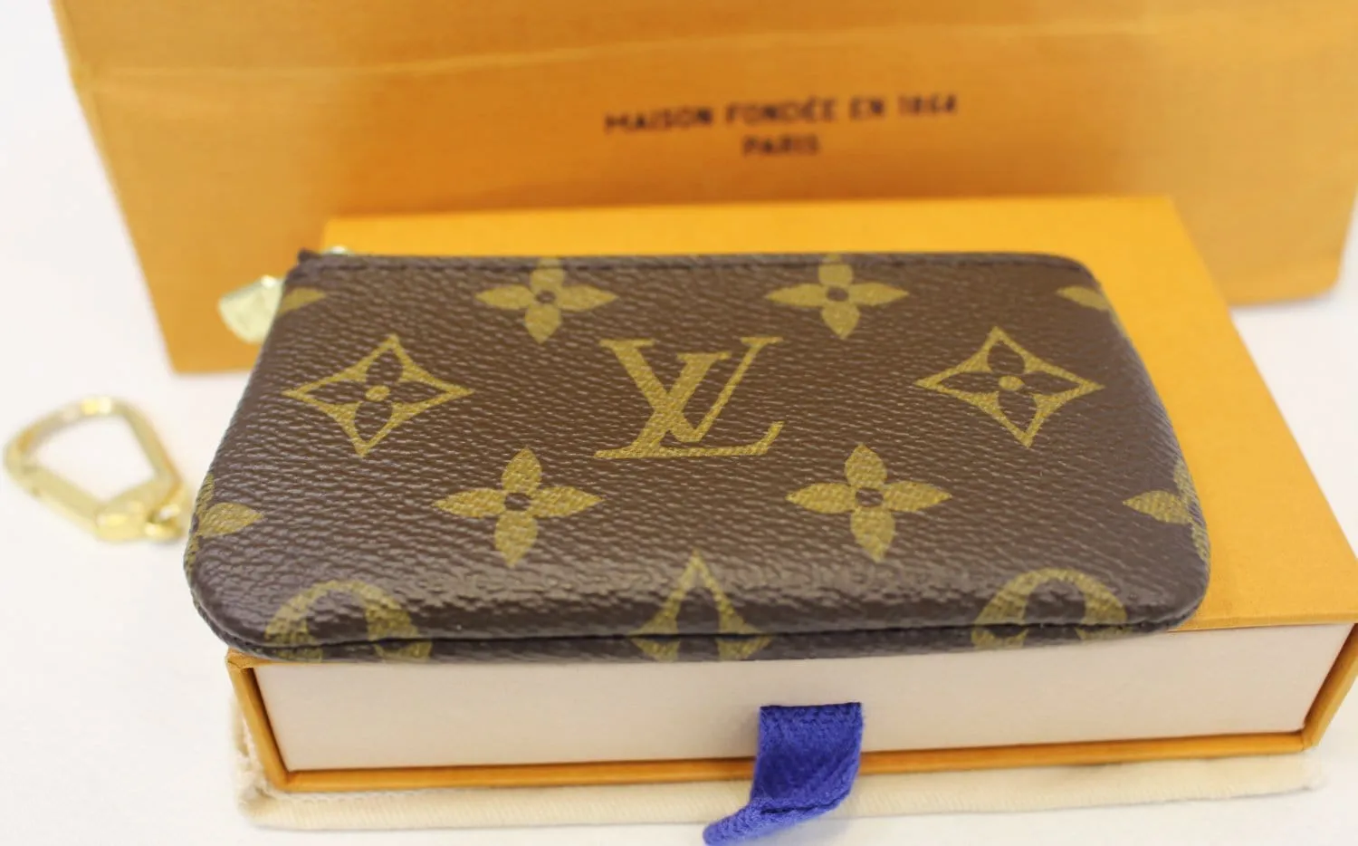 LOUIS VUITTON Pochette Key Cles Monogram Canvas Coin Case