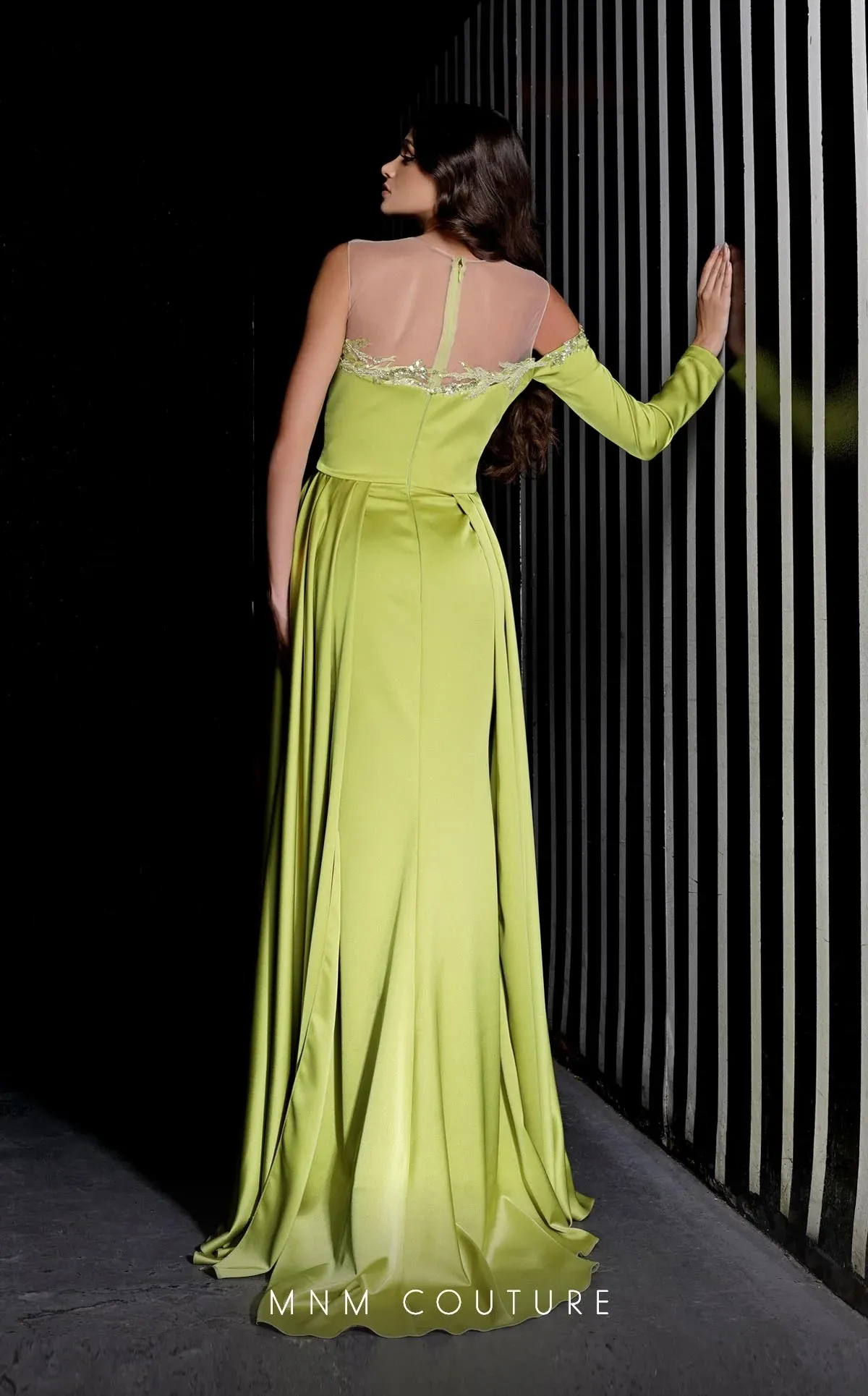 MNM COUTURE K3985