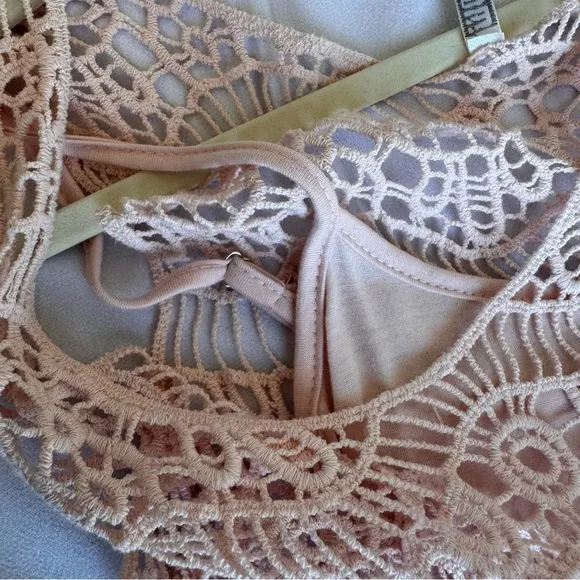 MONORENO BILTMORE TWO PIECE CROCHET &amp; LACE MAXI Light Pink feminine summer