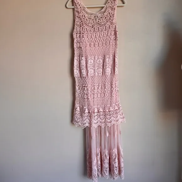 MONORENO BILTMORE TWO PIECE CROCHET &amp; LACE MAXI Light Pink feminine summer