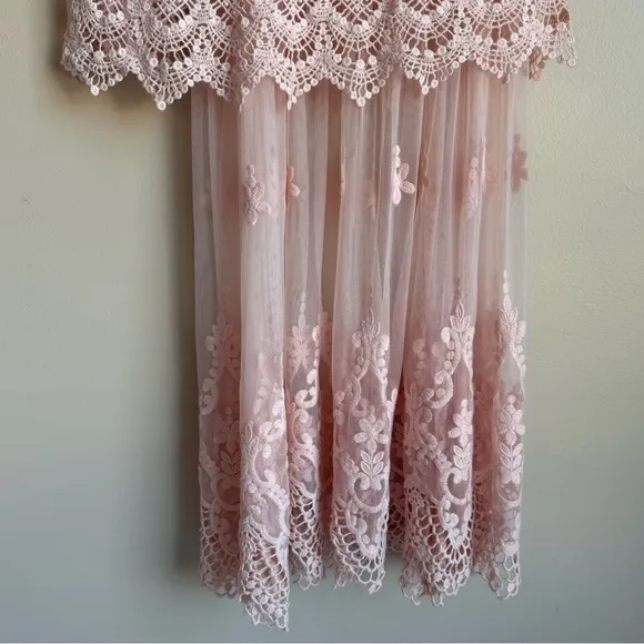 MONORENO BILTMORE TWO PIECE CROCHET &amp; LACE MAXI Light Pink feminine summer