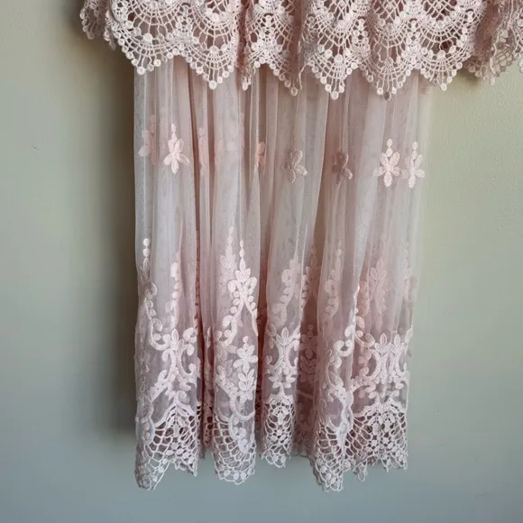 MONORENO BILTMORE TWO PIECE CROCHET &amp; LACE MAXI Light Pink feminine summer