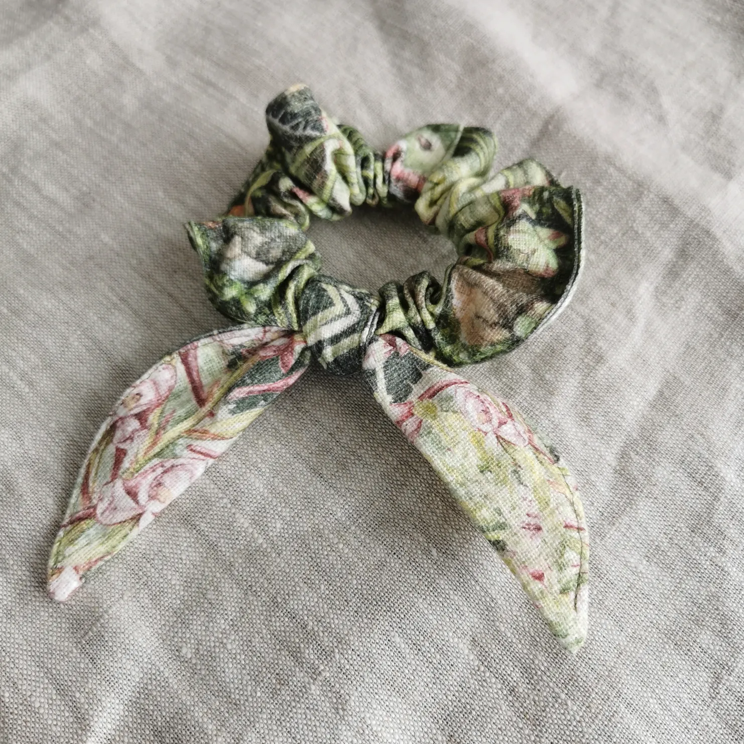 Mountain Orchids Scrunchy