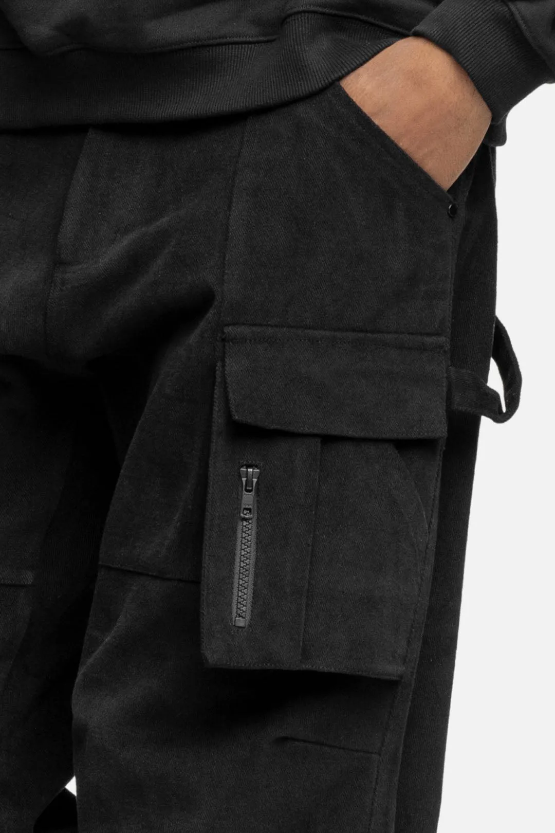 N40 CARGO BLACK