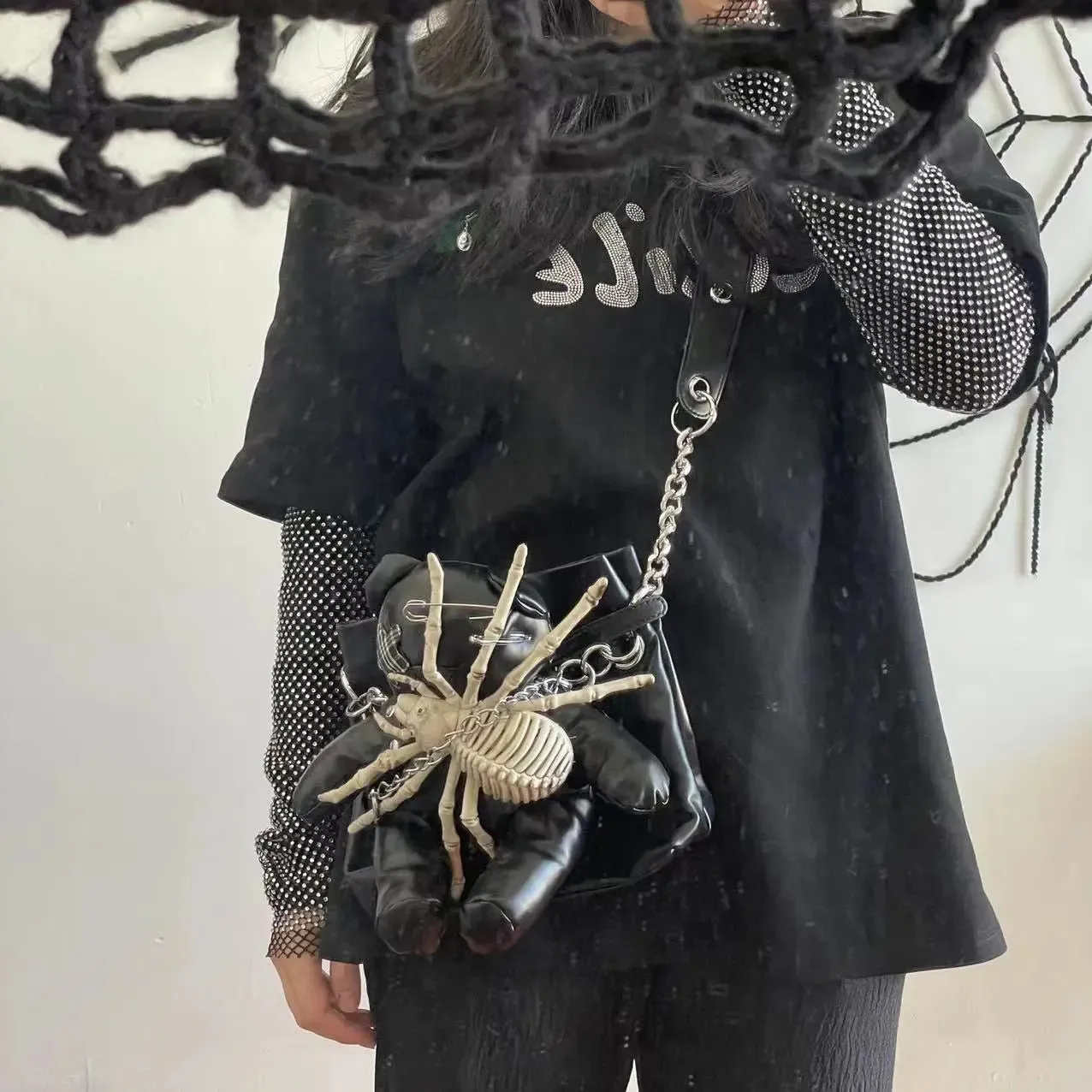 ‘Nible' Alt Dark Spider Bear Detachable Bag