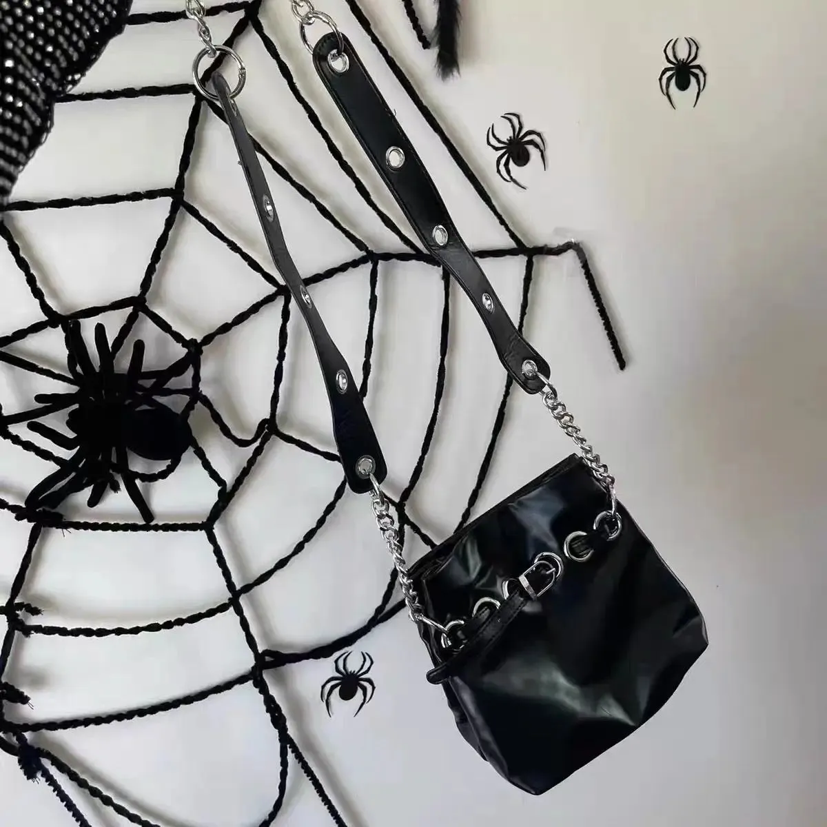 ‘Nible' Alt Dark Spider Bear Detachable Bag
