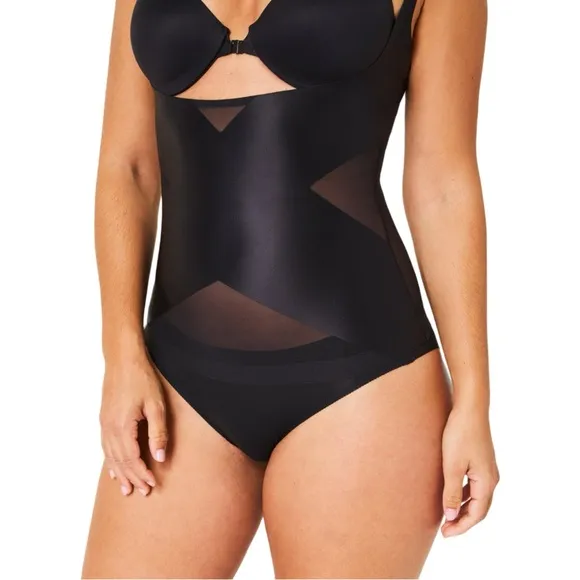 NWT Spanx Very Black Satin-X Open Bust Cami