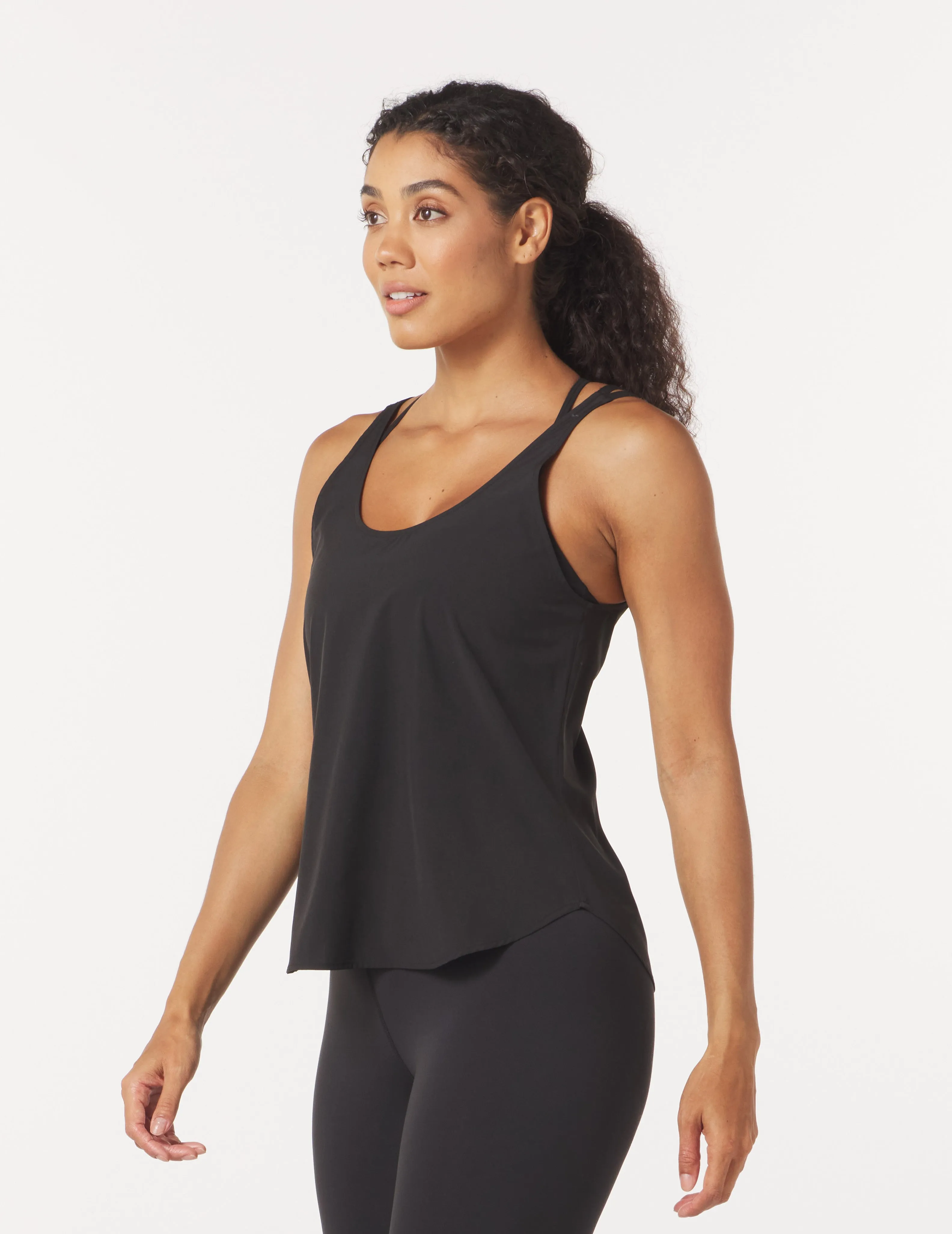 Pyramid Tank: Black