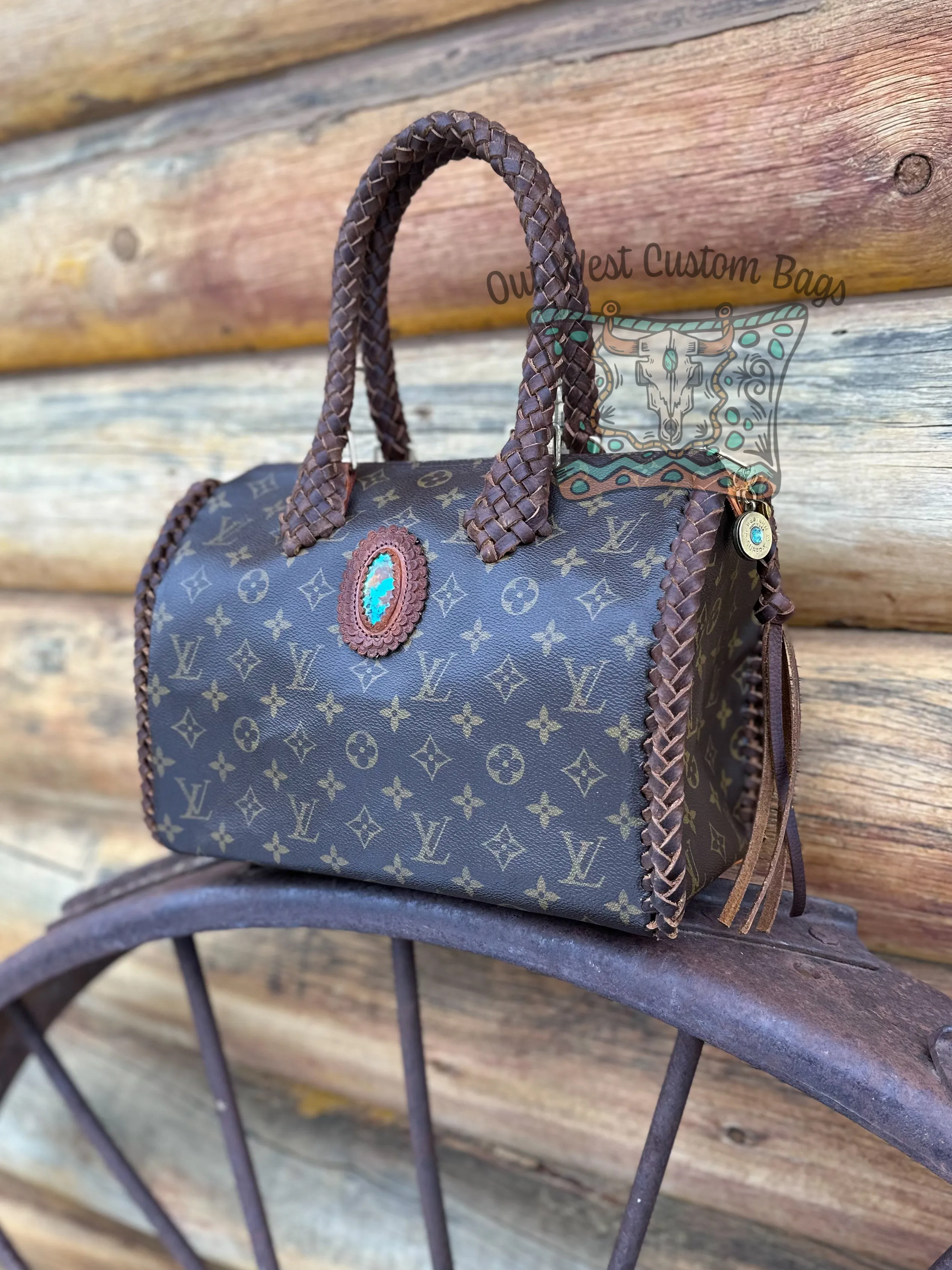 RTS Out West Speedy 30 Fringeless With Turquoise Concho