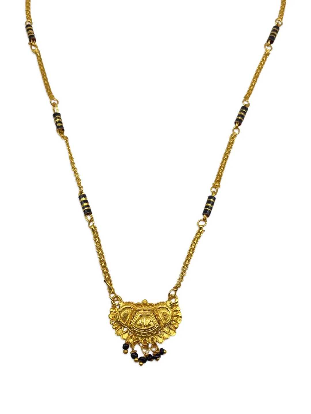 Traditional Marathi Style Short Mangalsutra Designs Gold Pendant Simple Black Beads Gold Chain