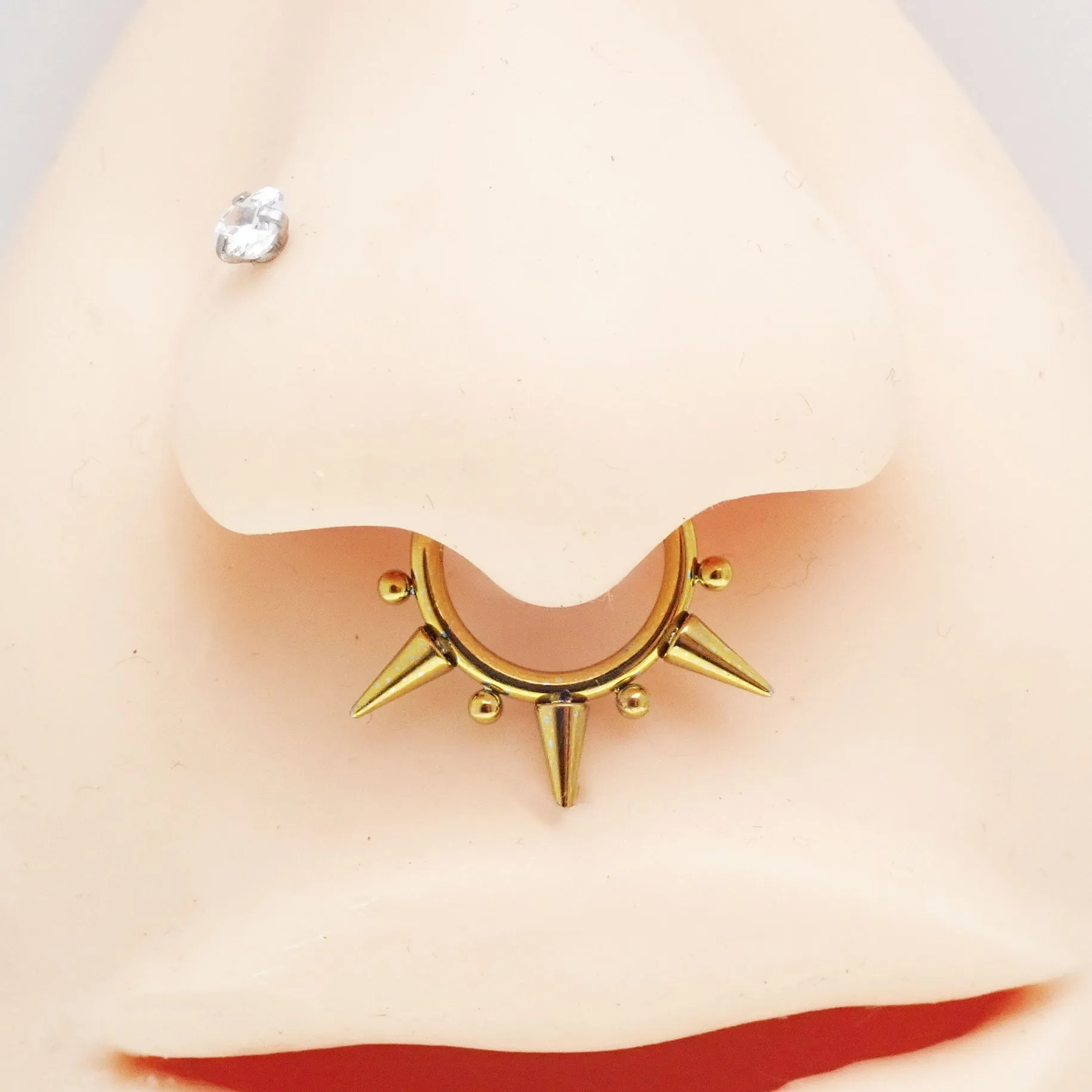 Tri-Spiked Beaded Septum Clicker 16g