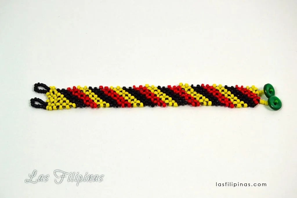 TRIBAL BRACELET - Slender Ethnic Mandaya Beaded Design