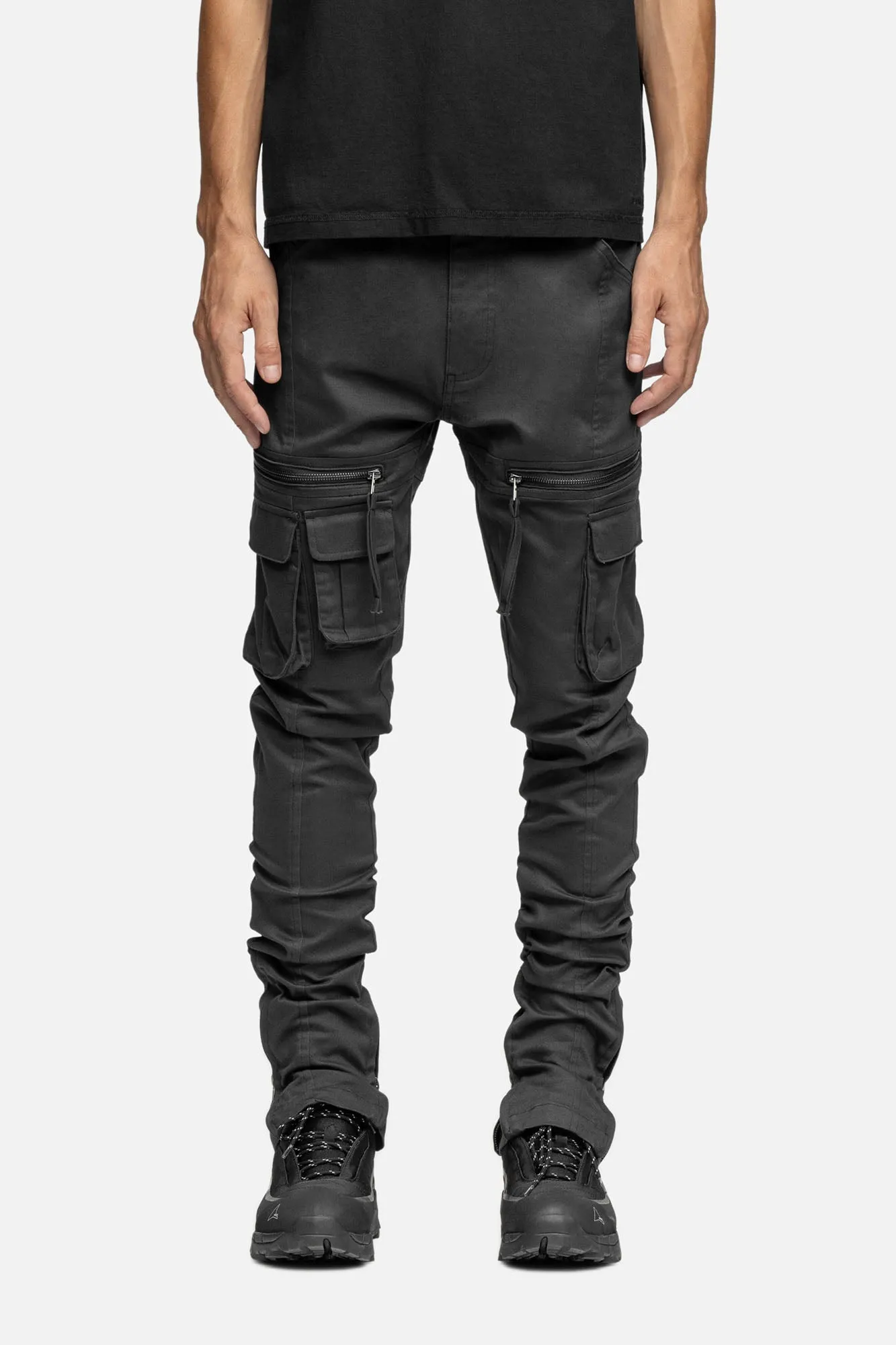 V5 CARGO BLACK